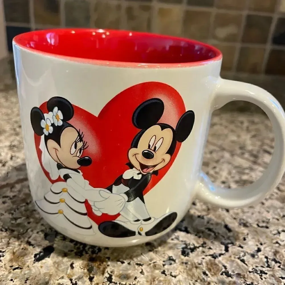 Disneyland Exclusive Paris Minnie and Mickey Wedding Celebration Cup Thailand